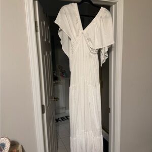 Elegant White Maxi Dress